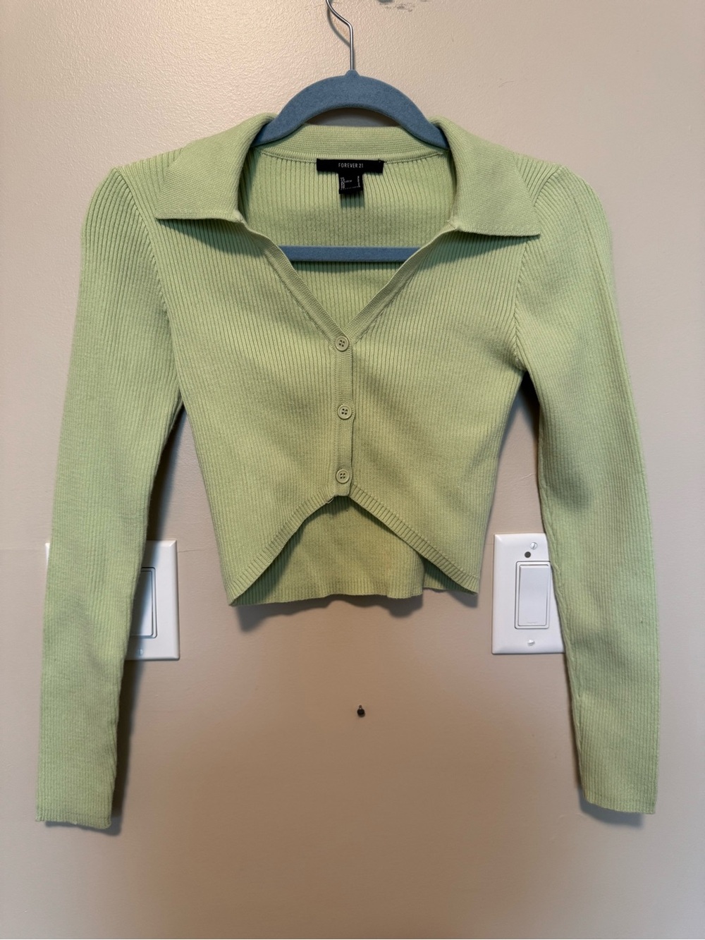 Forever 21 Mint Green Ribbed Cropped V-Neck Cardigan